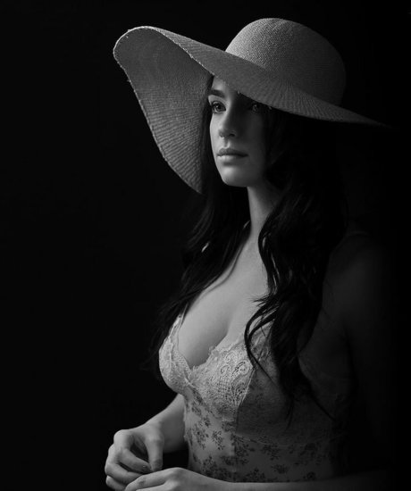 Stevie Lynn Jones beautiful actress image