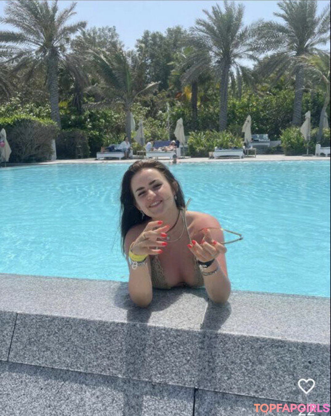 curvy nude onlyfans xxx pictures