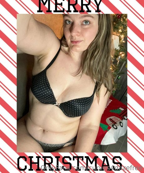 curves4dazefree star naked pic