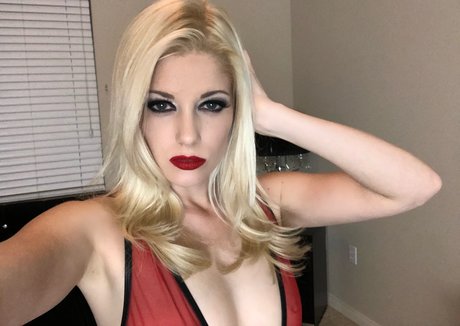 char stokely nude star galleries