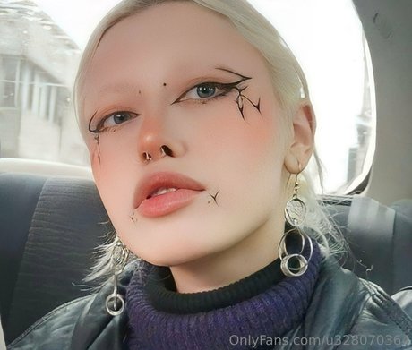 woodsnaomi model beautiful pic