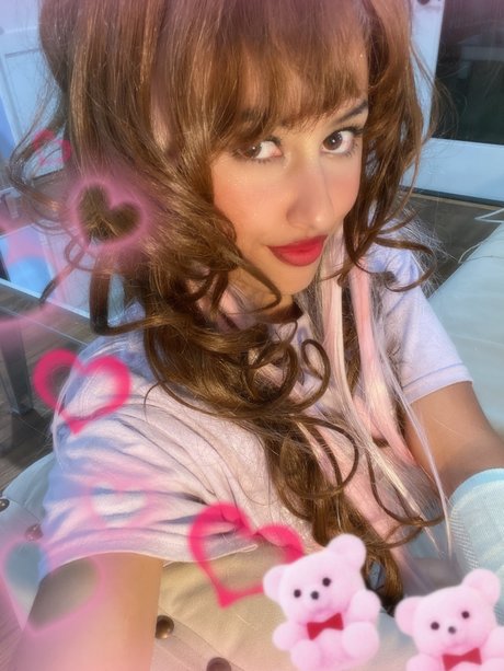 Kini Solana 18_ model top image