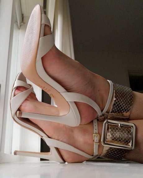 Love my Feet star nude pictures