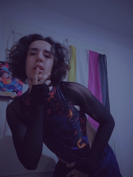 zahir model exclusive images