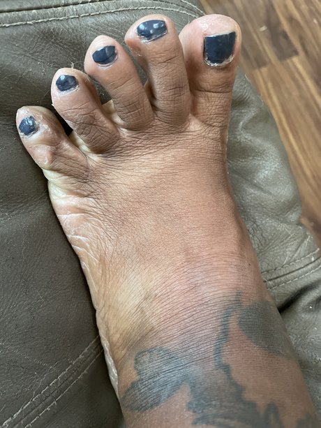 Ugly feet star free pics