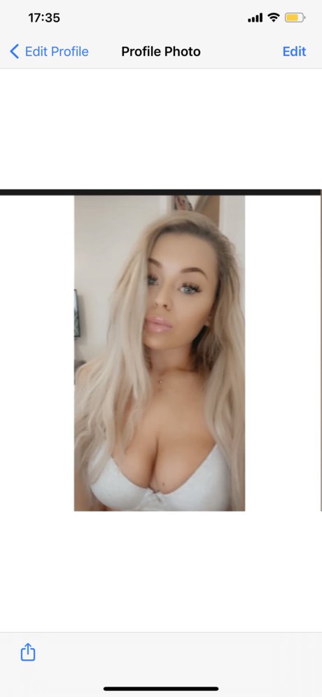 Ciah aleaze model art galleries