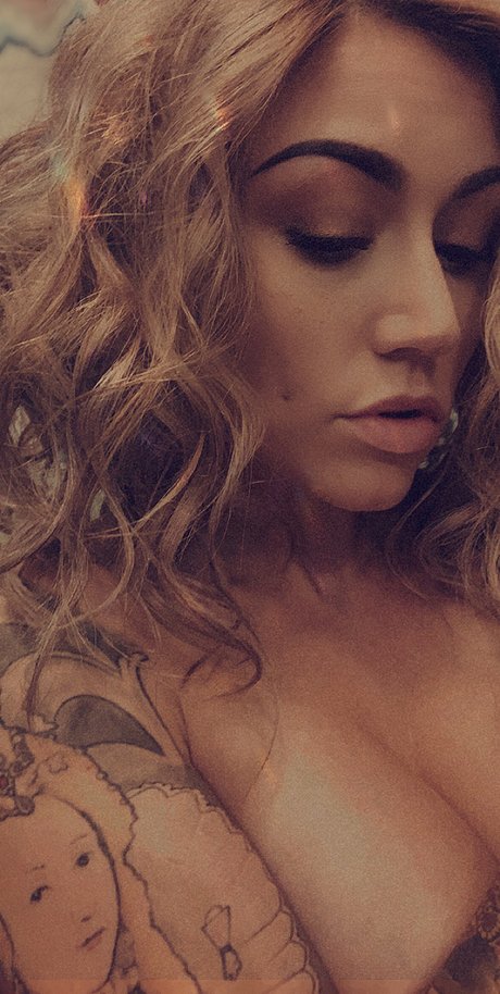 Marlyrocket model top photos