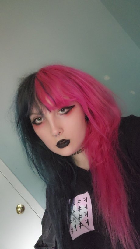 Moist Kitten 3 model sex images