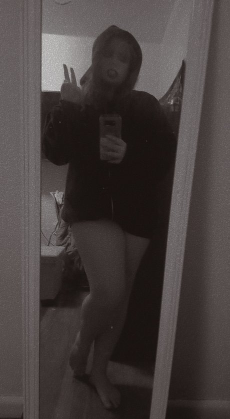 Milly Charlotte Rose xxx pornstar img