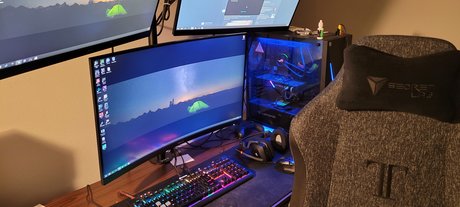 tiny asian onlyfans nude photo