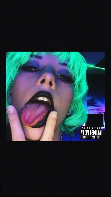 short n sweet high quality star archive