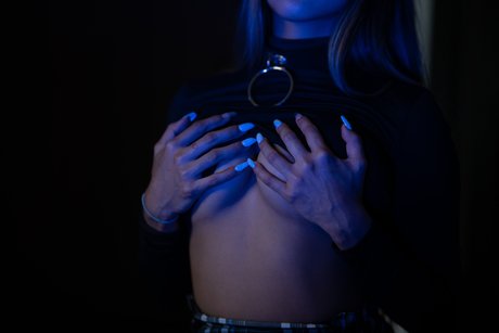 _Mercy_ naked model img