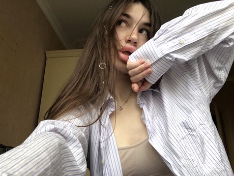 Under Clothes K_ pornstar exclusive pic