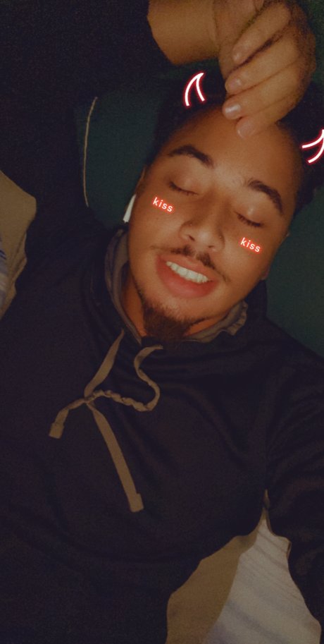 Joeytyler34 gmail com star photo