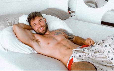 Lowi pornstar hd pic