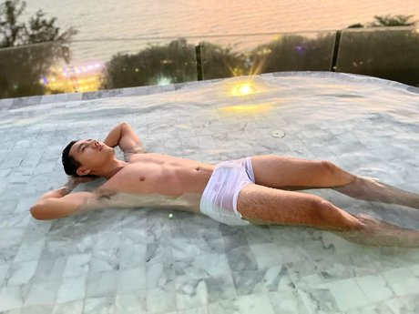 _9_ erotic star photos