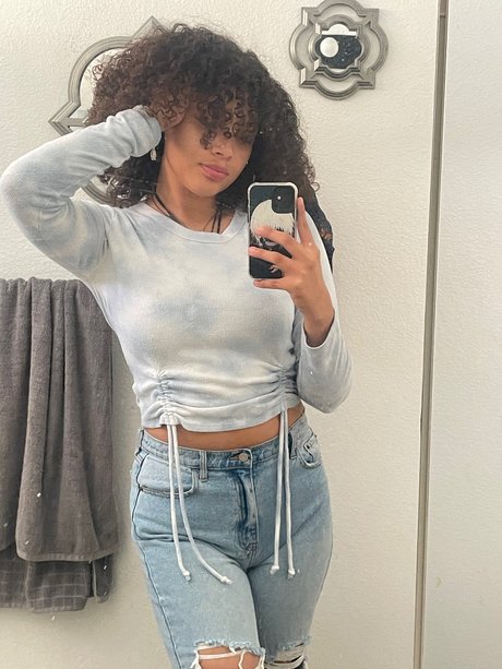 do a eli naked model galleries