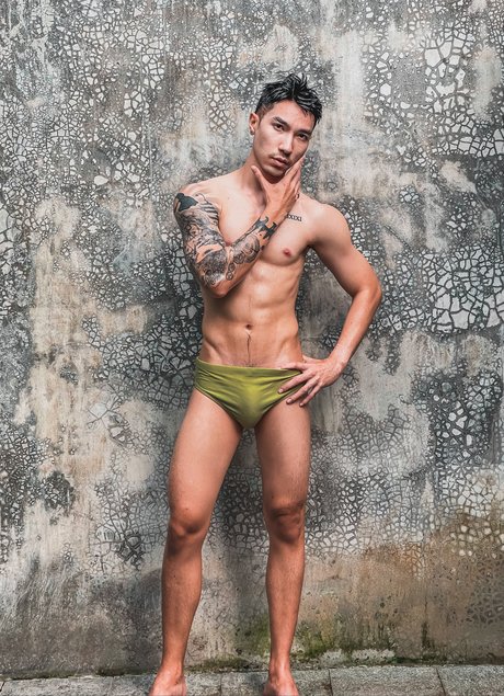 Poom star sexy photos