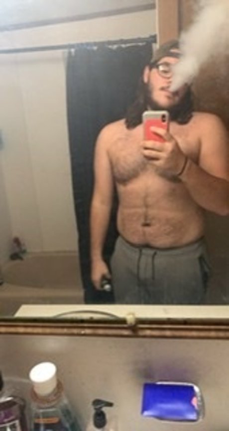 Towboatdaddy beautiful model pic