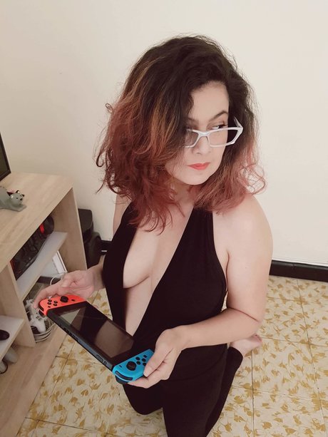 Lilith Usagi nude pornstar pic