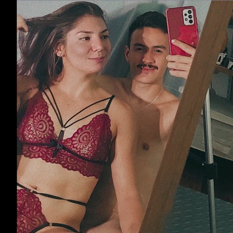 The Rabbits R amp ampJ xxx star photo