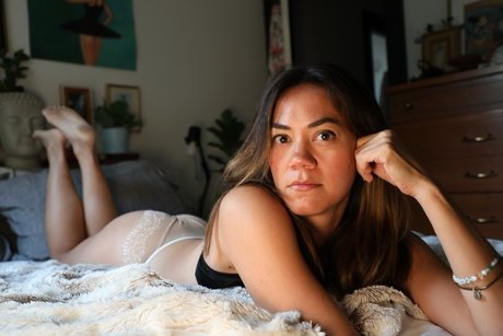 Han Canyon model sexy galleries