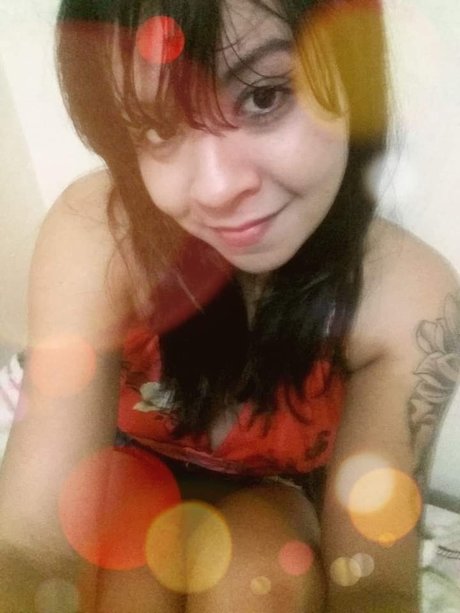 Deby Cute model free pic