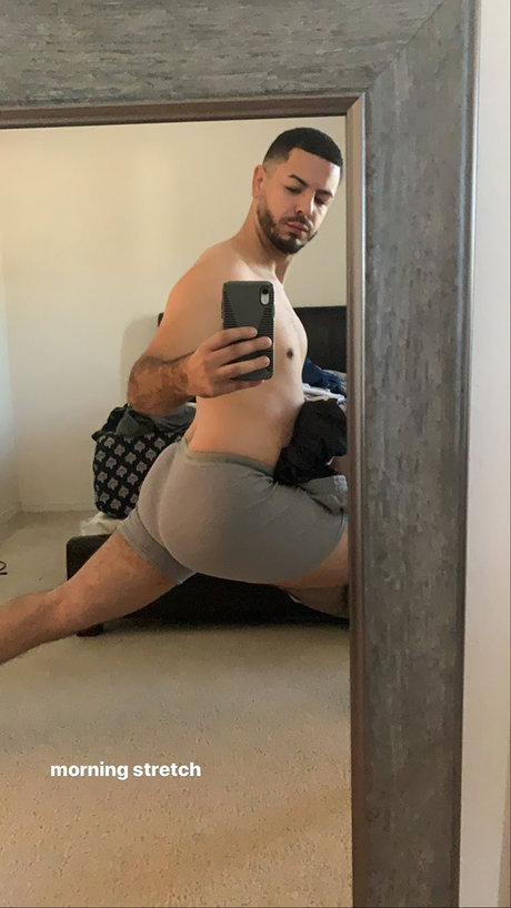 Julian Cruz erotic star photo