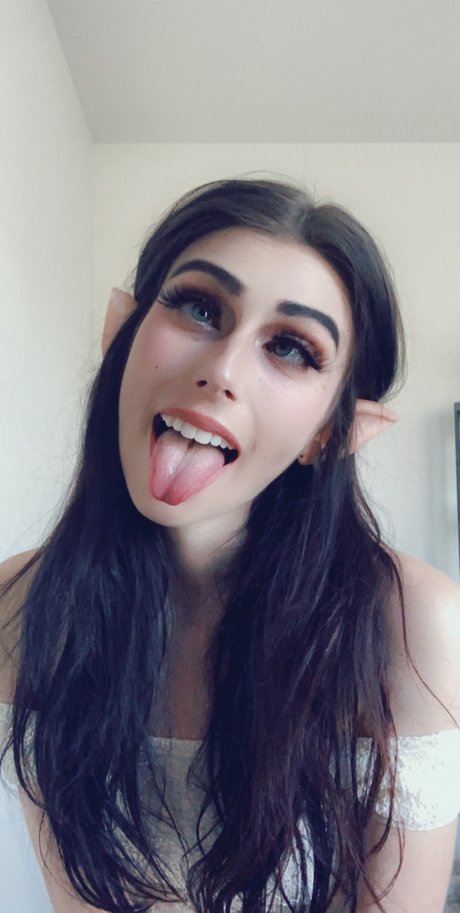 Savana Ray model sex img