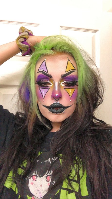 French Inhale perfect actress photo