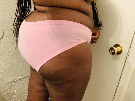 _Buttered Rolls and Buns_ perfect model picture