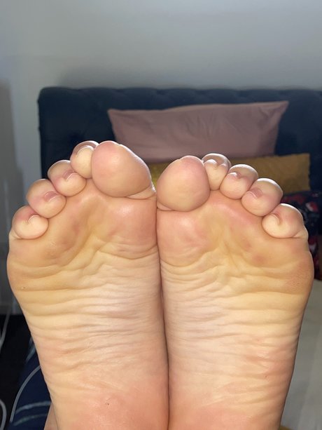 SweetMia_ perfect model pic