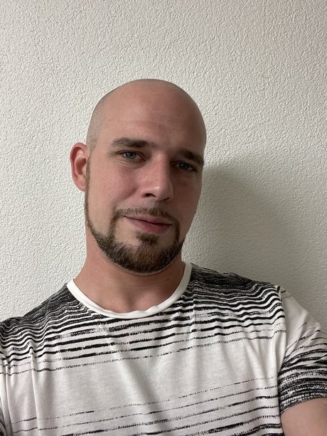 Patrik Beeler porn star pic