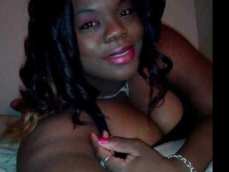 IISHE pornstar free image