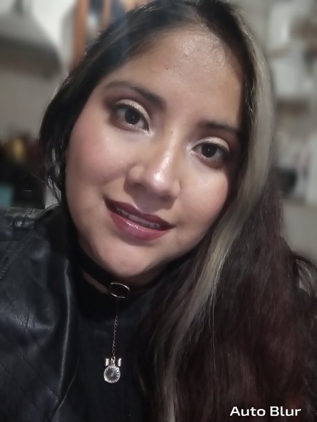 Ailu nice actress photo