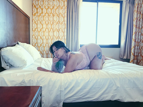 Kyra Lynn exclusive actress gallery