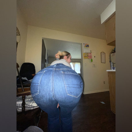 Toris World sex pornstar pictures