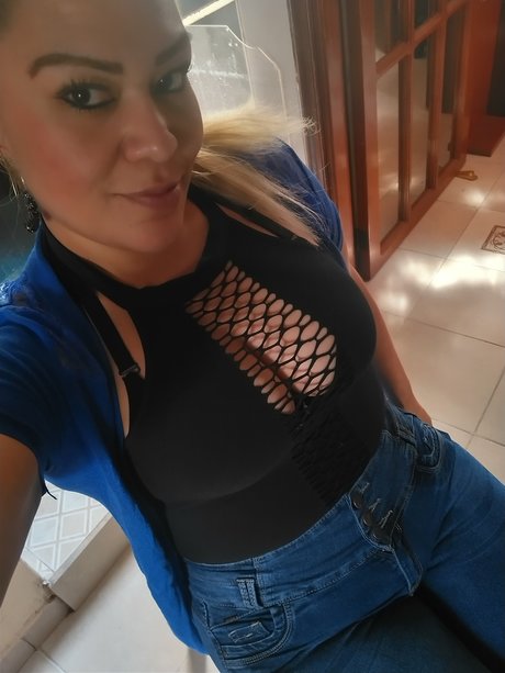 DayanaGC pornographic star pictures