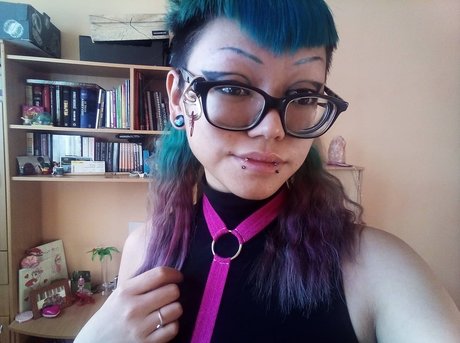 Thu Uyen Tranov_ star top images