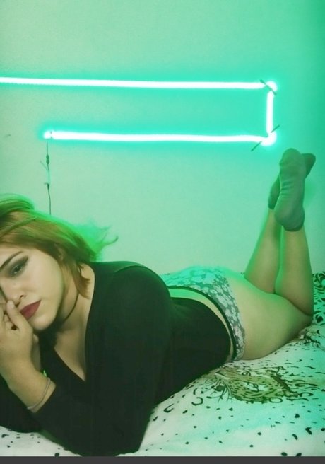 Toxic airsoft girl pornstar nude photo