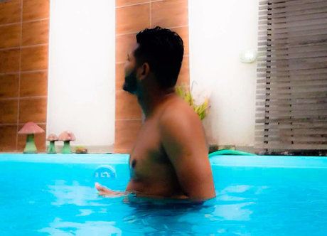 TIKTOKBOY_ free model picture