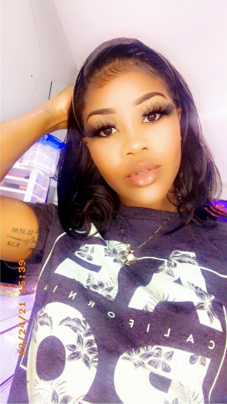 Psycho kisses_ perfect actress img