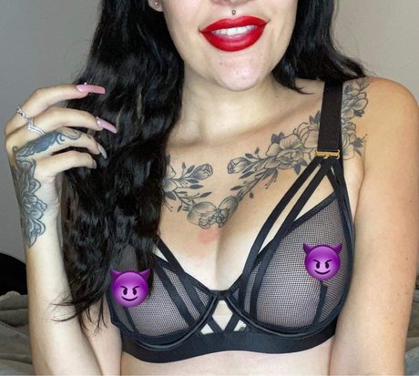 babypeach_ star exclusive pictures