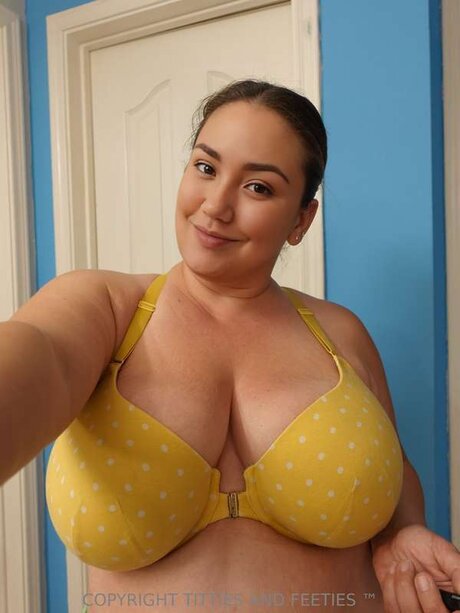 Titties and Feeties free star galleries