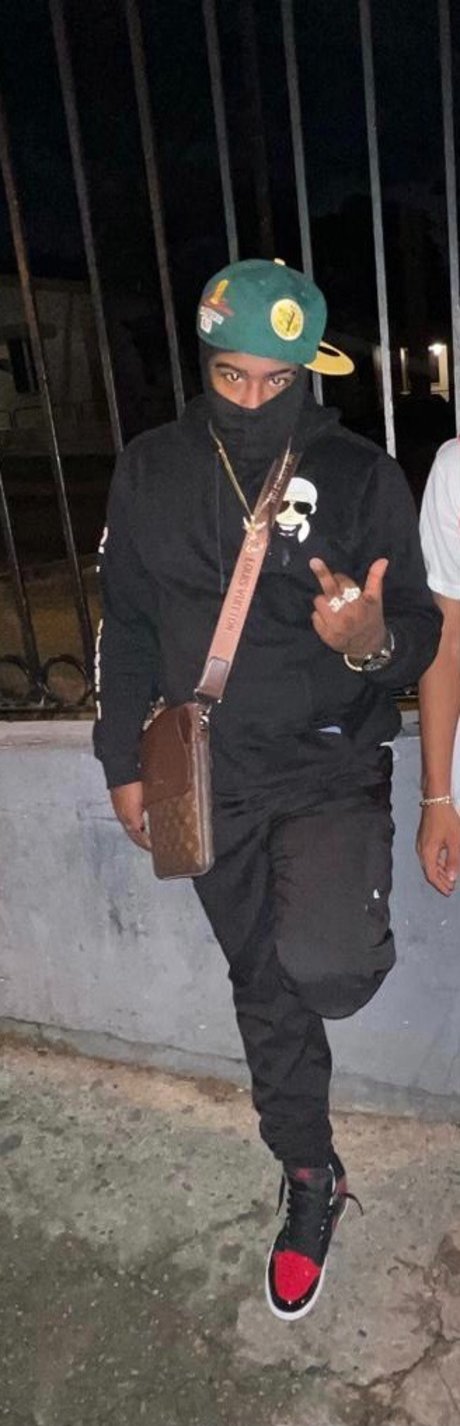 Elchulo star sex pic