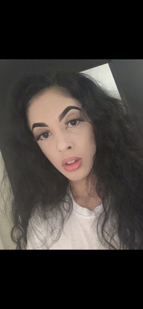 Willow tree xxx pornstar photos