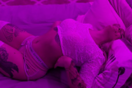 Pineapple Queen_ nice pornstar pics