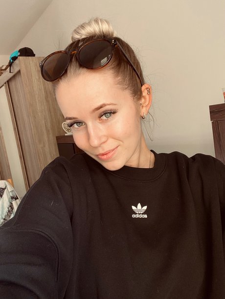 _zuzxx high quality pornstar photo