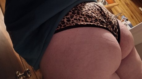 Princess Pink Ivy pornstar art image