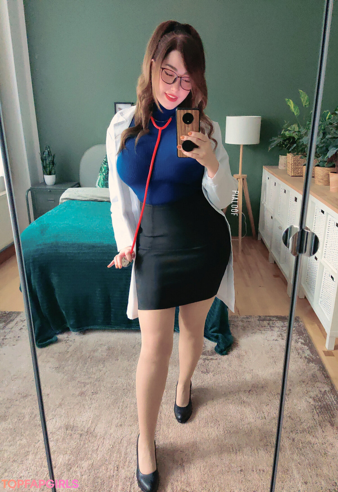 Pialoof free actress pic